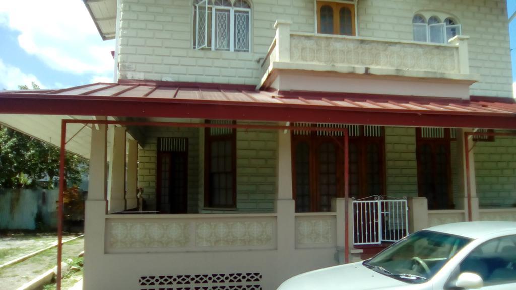 Port of Spain Robert'S Guest House מראה חיצוני תמונה