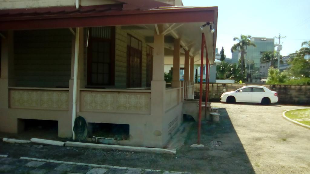 Port of Spain Robert'S Guest House מראה חיצוני תמונה
